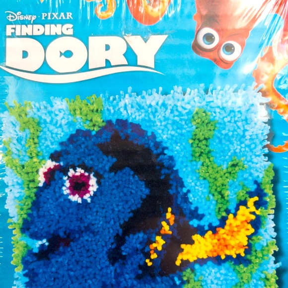 Disney Pixar Finding Dory Latch Hook Rug Kit Crafts Kids Project. TOOL INCLUDED! - Picture 5 of 14